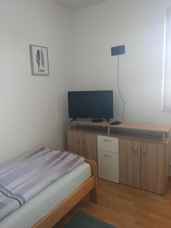 Apartmán blízko Brna s dobovými dekoracemi Appartamento Melcany Esterno foto
